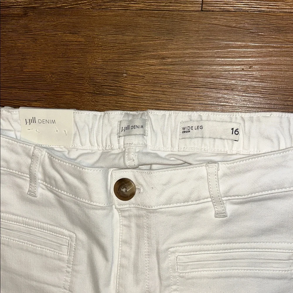 J. Jill Wide-Leg Welt-Pocket Crops - Picture 5 of 8